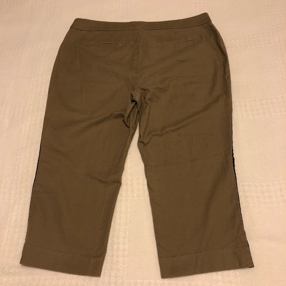 Women’s shorts - Picture 8 of 10